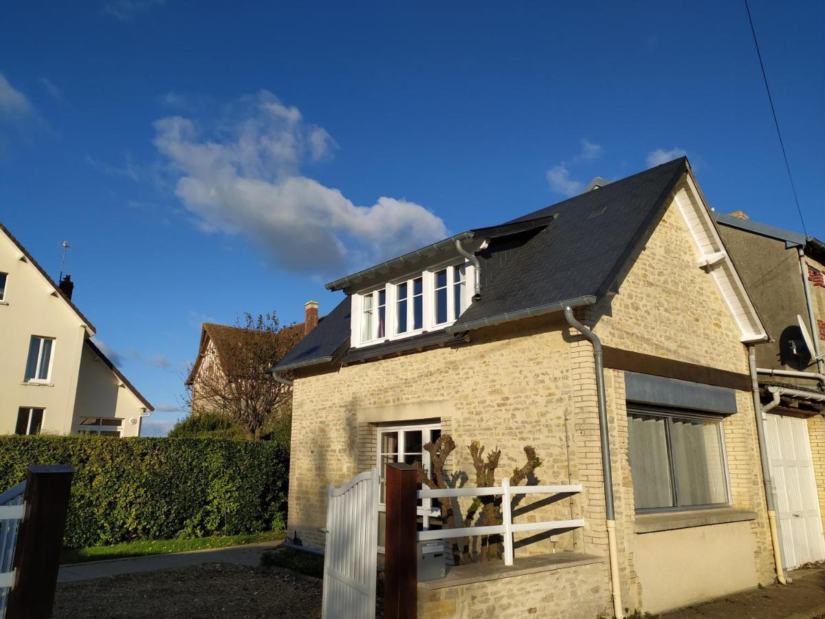 Maisonnette Le Cottage A 50M De La Plage D'Asnelles , 3Km D'Arromanches, 10Km De Bayeux 外观 照片